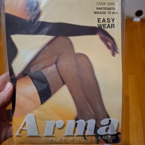 Set of women's 15 den Golden Lady and Arma hold-ups new