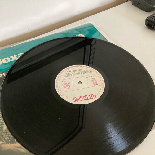 Alexandru Titrus Un Virtuose De L'Archet vinyl like new, traditional