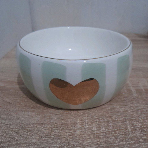 Clay bowl for dog or cat 15 cm like new
