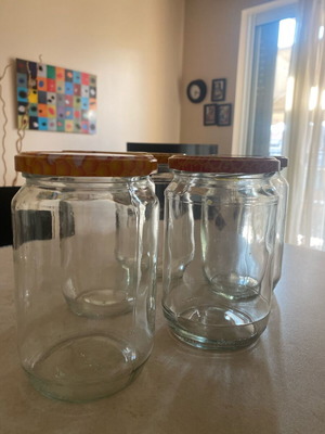 Food storage jars like new, set of 5 glass 1kg jars with lids