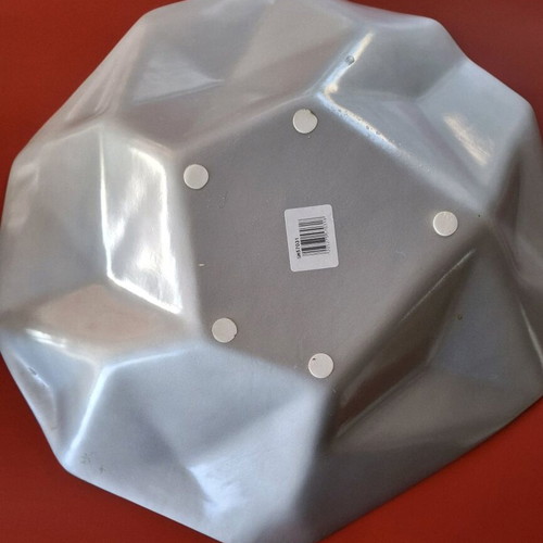 BoConcept decorative bowl like new, light grey geometric design