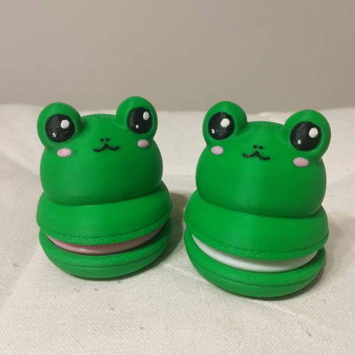 Macaron Frog Fidget Clicker 3D printed new, stress relief toy