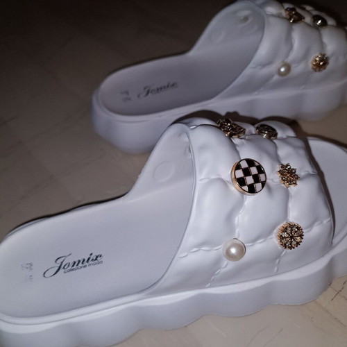 Jomix Shoes white platform sandals like new with charms size 41