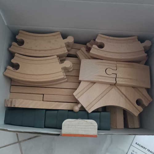 Wooden railway track extension set
