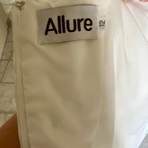 Corset with pearls like new by Allure, size L