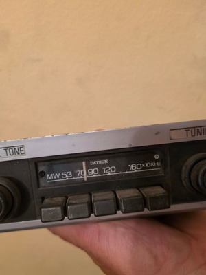 Datsun RN-164H vintage car radio