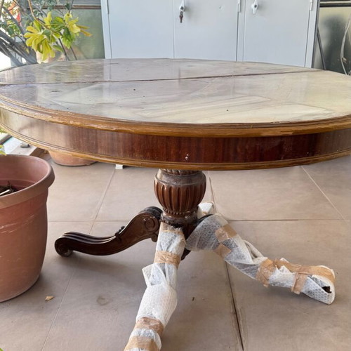 Rotonda dining table used, extendable, needs repair