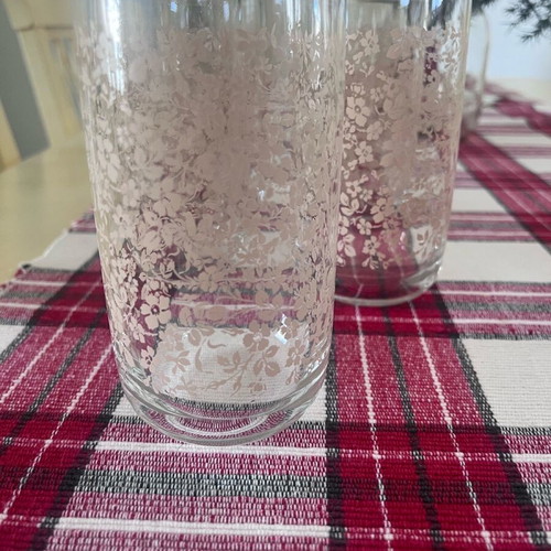5 water glasses