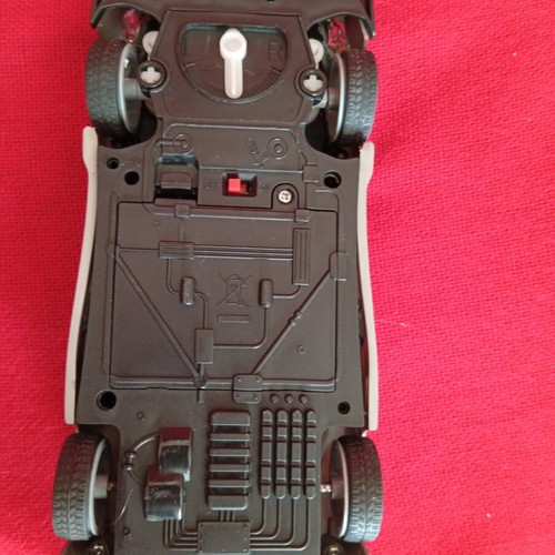 Lamborghini Veneno 1:24 Remote Control Car like new with Lights