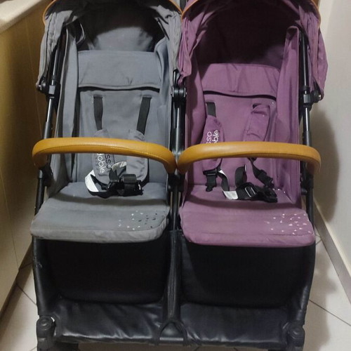 Chipolino twin stroller with accessories