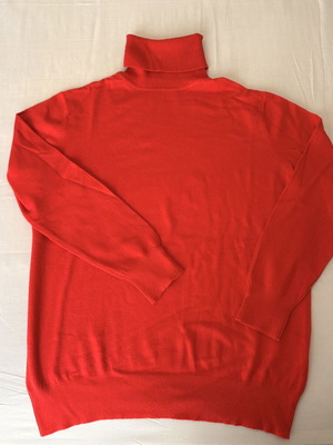 Red Turtleneck Sweater like new, size L