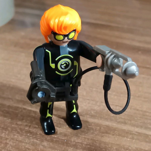 Playmobil ghost and alien hunter used