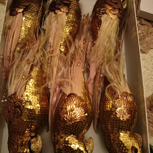 Set of 6 Christmas Parrot Ornaments like new, gold with feathers