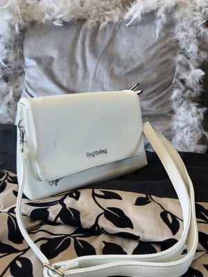 Bag to Bag White Crossbody Bag New with Chain and Silver Details