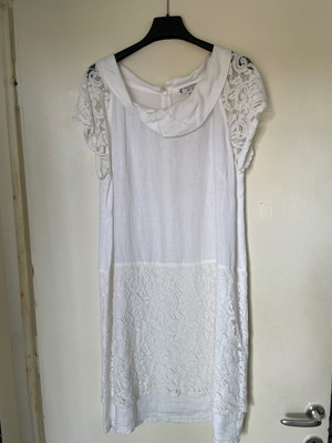 White linen dress new, Italian size 48 (2XL)