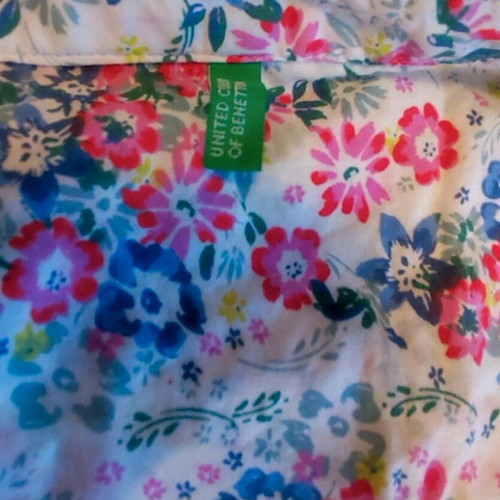Benetton shirt new, size Small, colorful