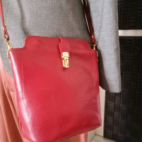 Leather crossbody bag new, Made In Italia, red