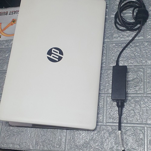 HP laptop used with 15.6'' screen, AMD E2 9000, 4GB DDR4, 120GB SSD