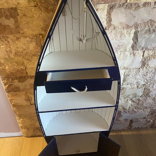 Children's room furniture boat-shaped like new