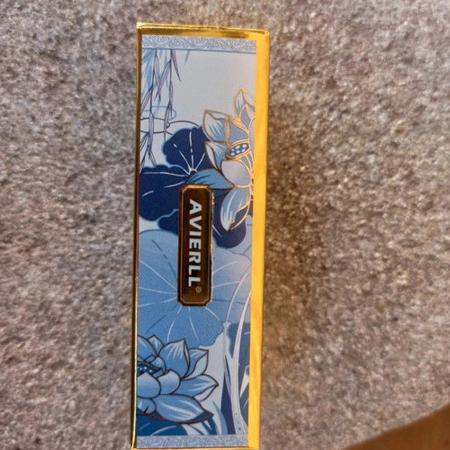 Avierll matte hydrating lipstick No 03 new