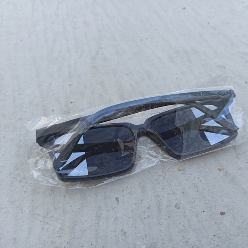 Sunglasses with Mirror New, Plastic Black