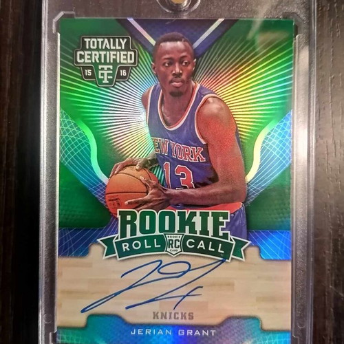 2015-16 Totally Certified Rookie Roll Call Mirror Green Jerian Grant Auto RC card like new