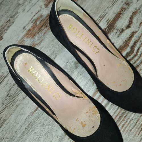 Rollini black suede pumps size 36, medium heel