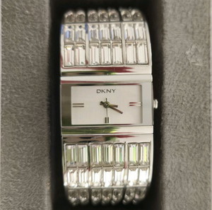 DKNY CRYSTAL ΡΟΛΟΙ
