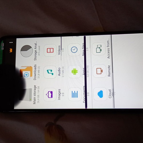 Realme C21 4GB RAM 64GB storage used, defective screen