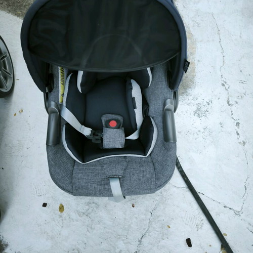 Iglesina Aptica 2 in 1 baby stroller like new