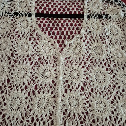 Handmade cardigan like new, white, one size