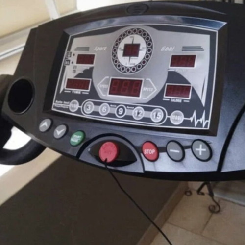 Treadmill used, multifunctional with electric incline and LCD screen