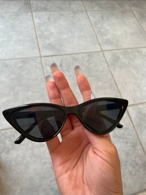Sunglasses new, black