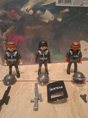Playmobil полицейски фигури 1997 като нови
