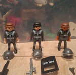Playmobil полицейски фигури 1997 като нови