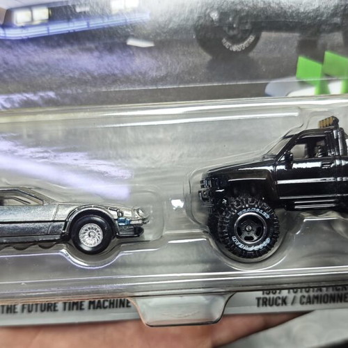 Hot Wheels Back to the Future Delorean new