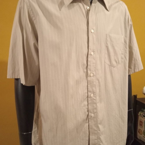 Hugo Boss short-sleeve striped shirt XXL like new, white beige