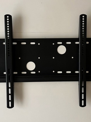 Stable TV wall mount for 42-inch TV like new, metal
