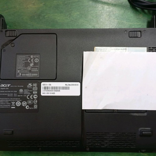 Mini Laptop Acer AO531h-0bj used with Windows XP