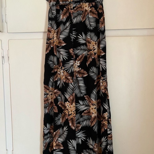Floral pants like new with side slit and belt, size L