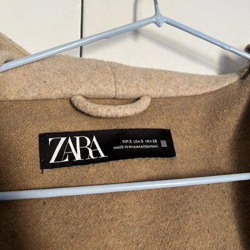 Μπεζ παλτό Zara σε small σαν καινούργιο με ζωνάκι