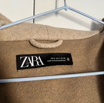 Μπεζ παλτό Zara σε small σαν καινούργιο με ζωνάκι