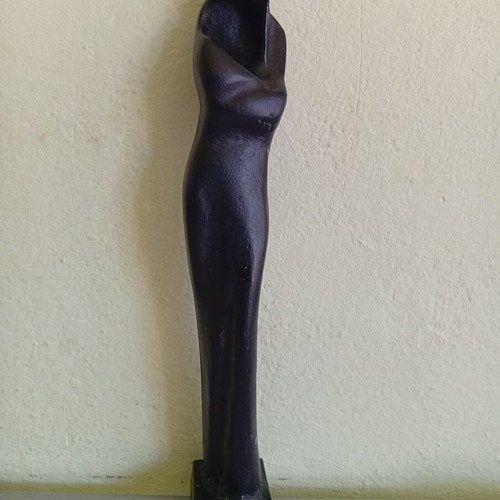 Sculpture "Motherhood" cast iron 37 cm used