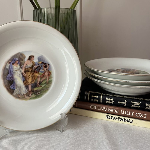 Richard Ginori vintage porcelain fruit bowls set of 4 used