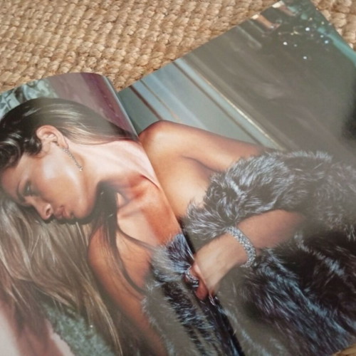 Italian Vogue 2001 magazine with Esther Canadas, Eva Herzigova, Helena Christensen, like new