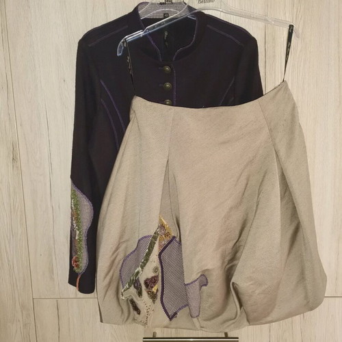Tagier suit jacket and skirt used, purple with embroidery and balloon skirt
