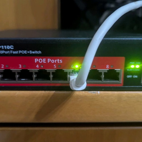 Netis P110C unmanaged L2 PoE+ switch with 10 Ethernet ports like new
