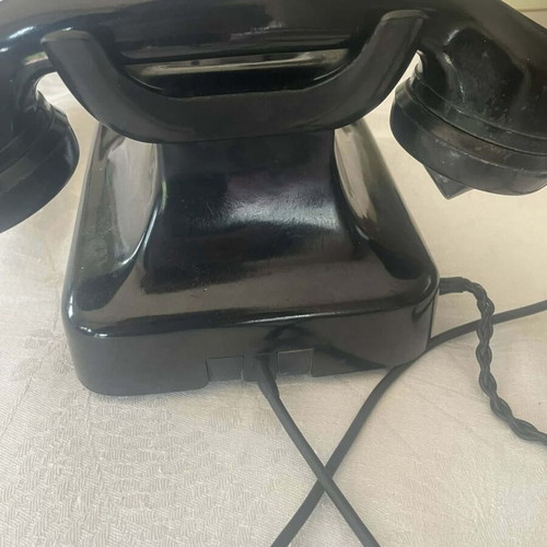 Bakelite antique rotary dial telephone like new