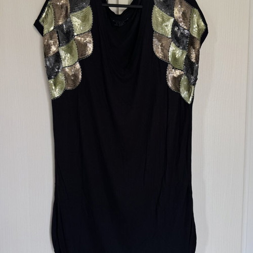 Short dress with colorful sequins like new, size M