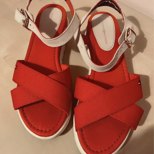 Tommy Hilfiger red criss-cross sandals size 40 like new